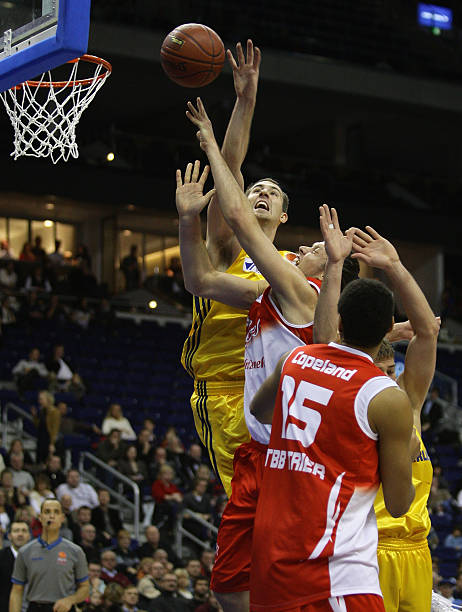 区航线的班 区航线的班