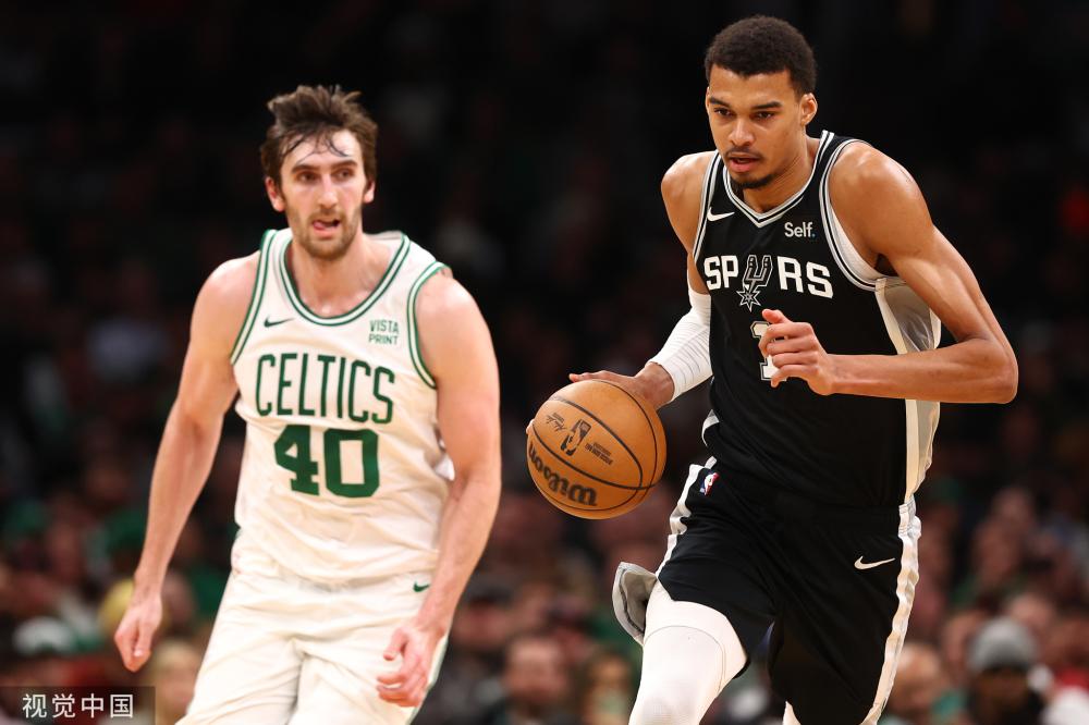 表现逐渐在 表现逐渐在