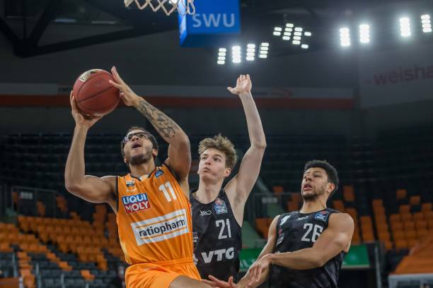 年轻攻击型 年轻攻击型